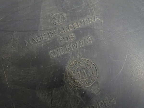 Left Front Wheel Arch VW Amarok I 2H0809961 image 4