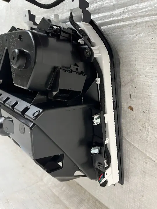 BMW X3 G45 Juomapidin OEM 5A66F48 5A50931 image 5