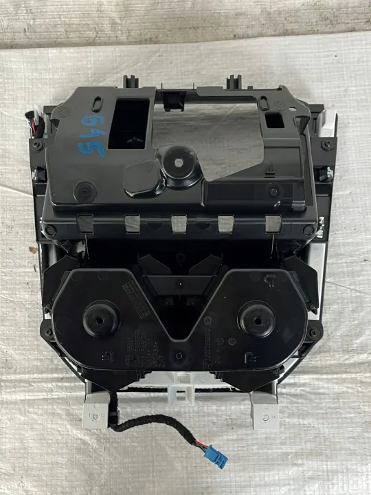 BMW X3 G45 Juomapidin OEM 5A66F48 5A50931 image 7