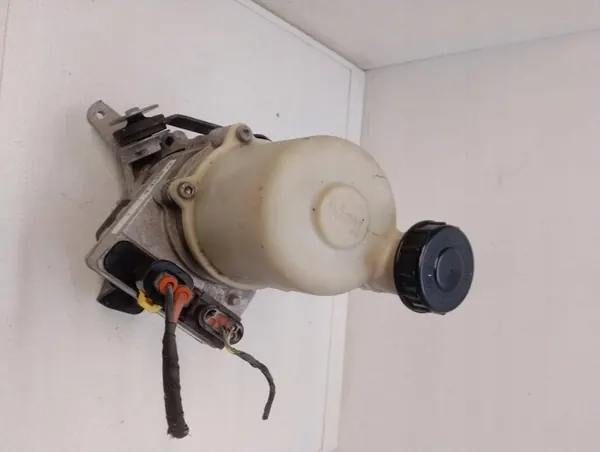 Bomba de direção assistida Dacia Duster image 3