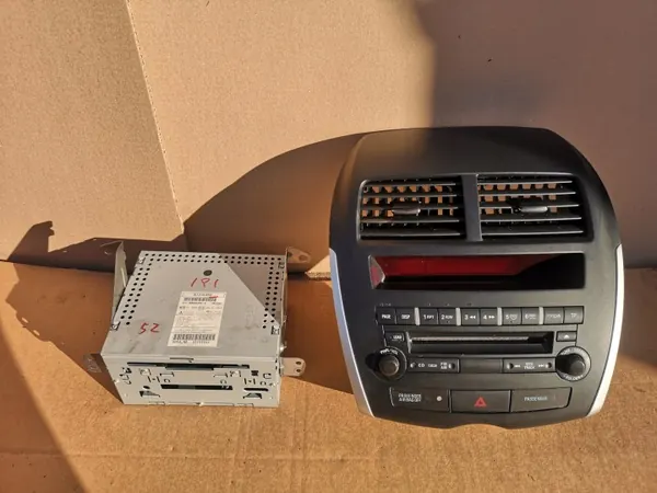Mitsubishi ASX OEM Radio CD-speler - Compleet Set image 2