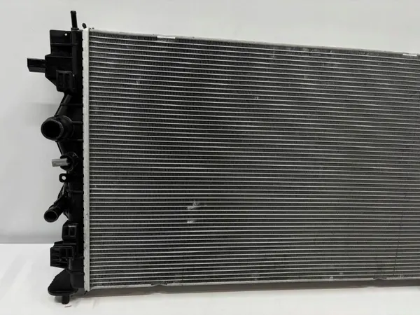 Refroidisseur d'eau MG HS 1.5 OEM 14050651PMI image 3