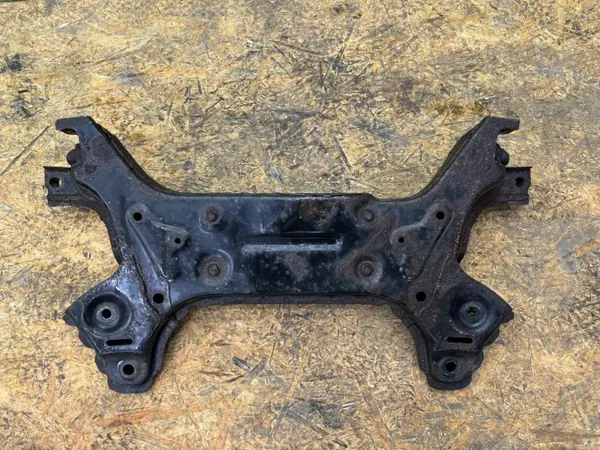 OEM Vorderachsträger Hyundai i20 2008-2014 image 6