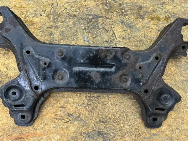 OEM Vorderachsträger Hyundai i20 2008-2014 image 8