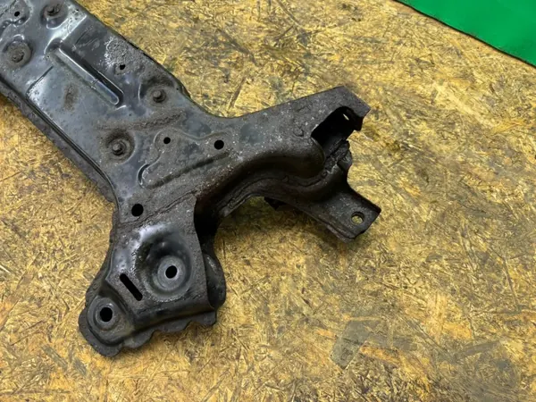 OEM Vorderachsträger Hyundai i20 2008-2014 image 9