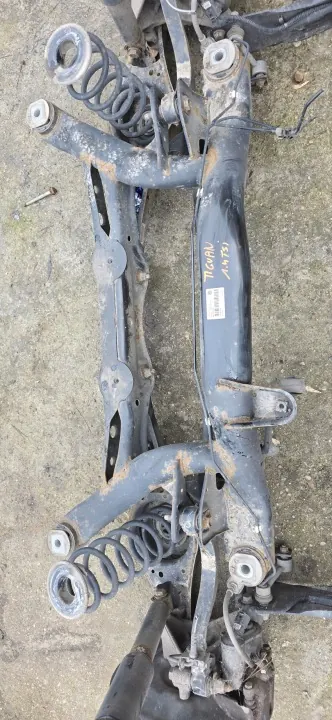 Suspensión trasera OEM 5N0505235L para VW Tiguan I image 3