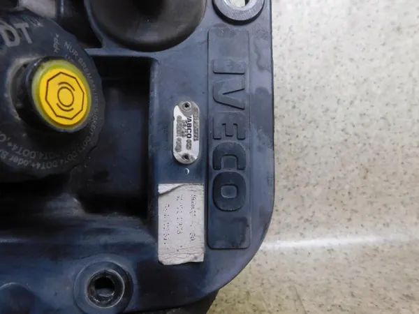 Iveco Stralis Euro 5 EBS Bromsventil OEM 4800200100 image 3