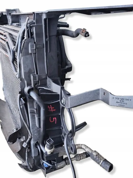 Suporte de Radiador Frontal AUDI A8 D2 4D0805571M image 4