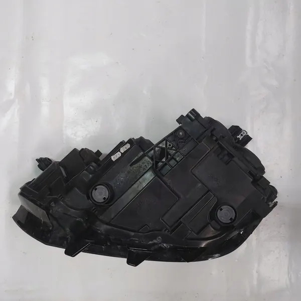 VW PASSAT B8 14 - Oikea Ajovalaisin image 4