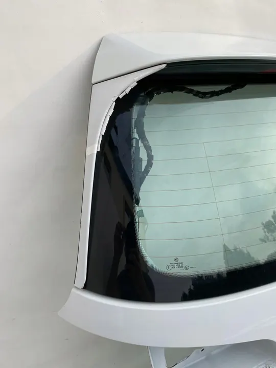 VW GOLF 7 Hatchback R-LINE Takaluukku 2016 OEM 5G6827025AA image 4