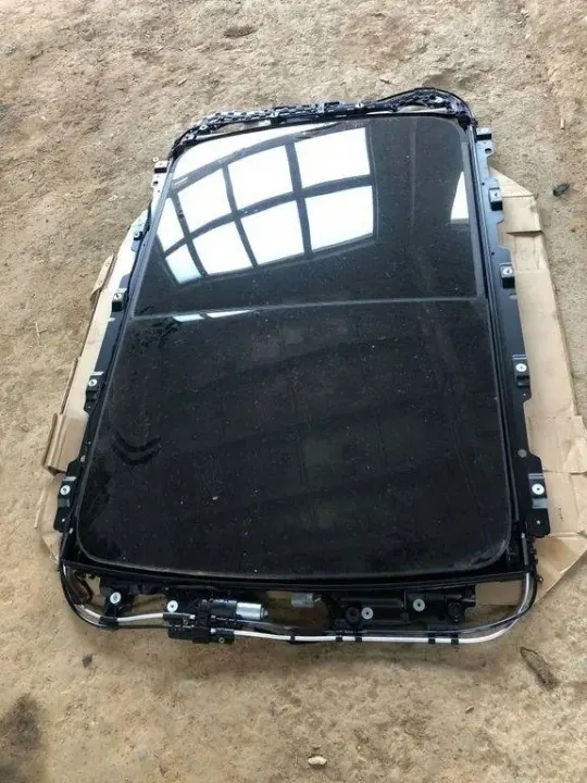 Kattoluukku OEM 2023106435436 Volvo XC60 2.0L 2023 image 3