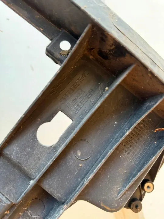 AUDI A3 8P Frontstoßstangenverstärkung 8P0805594C image 5