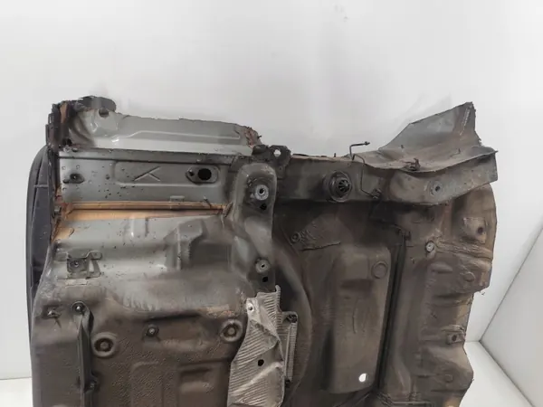OEM LY9B Takapään paneeli Audi A4 B9 Avantille image 10