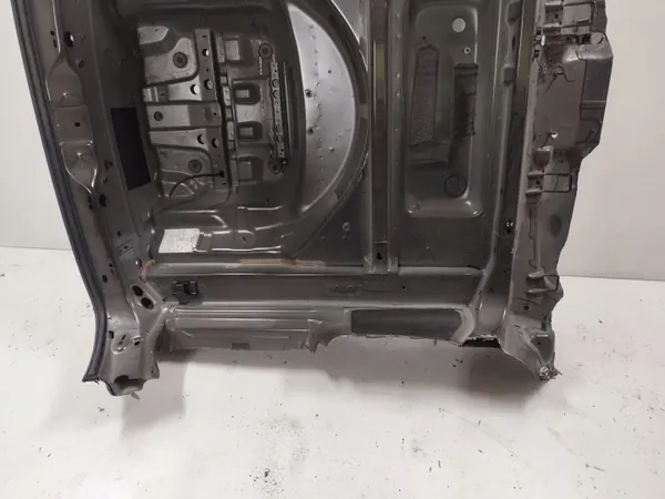 OEM LY9B Takapään paneeli Audi A4 B9 Avantille image 6
