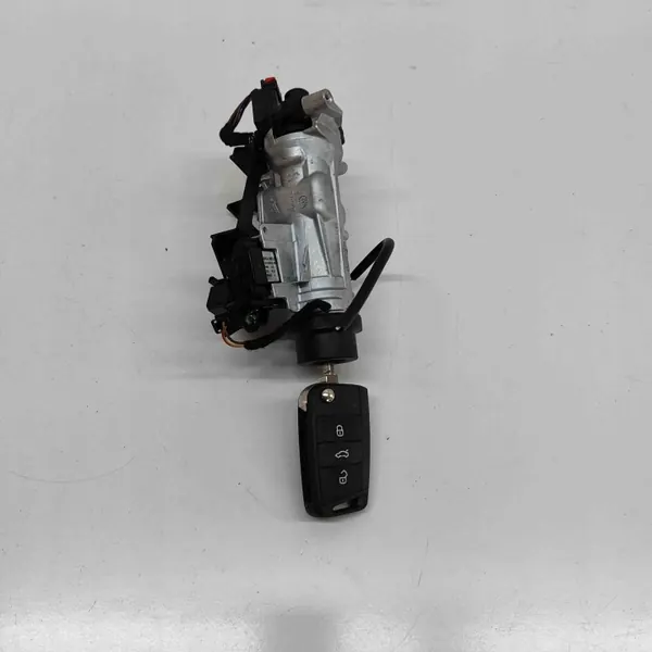 VW T-Cross Kühler OEM 1K0905851D - Gebraucht image 2