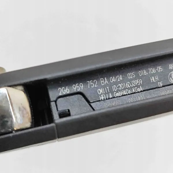 VW T-Cross Kühler OEM 1K0905851D - Gebraucht image 8
