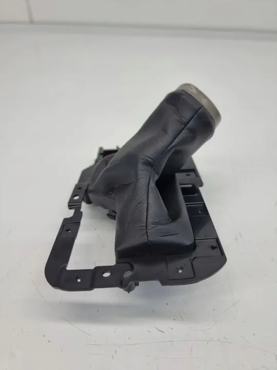 Pomo de mudanças Lexus RX OEM 5884433020 - Usado image 2