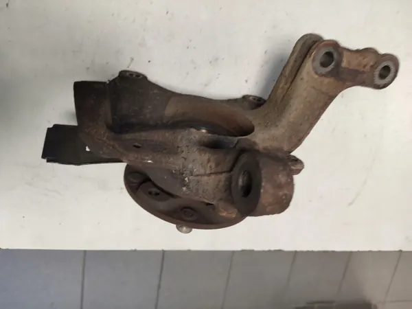 Snodo anteriore destro Renault Megane III image 2