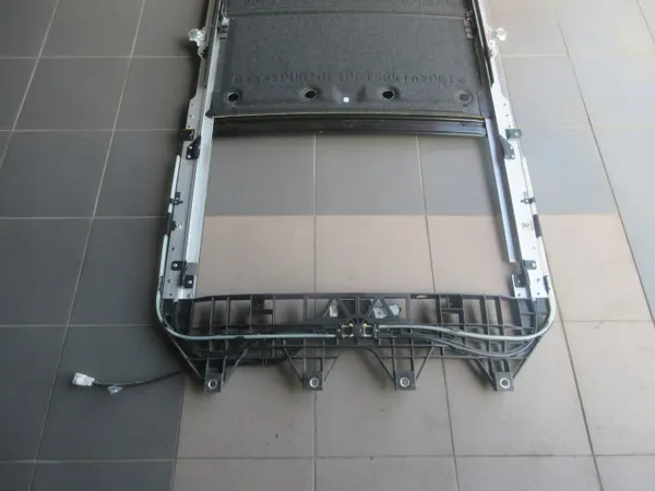 OEM ROLETA SZYBERDACHU PANORAMA AVENSIS T27 KOMBI image 3
