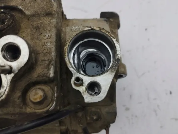 Compresor A/C Mercedes-Benz C W204 2011 image 8