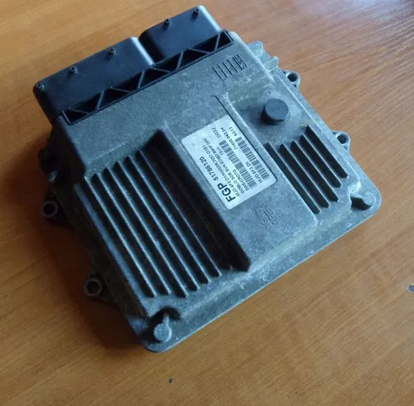 ECU Fiat Doblo 1.3 MJD 6F3.D1 51871695 image 2