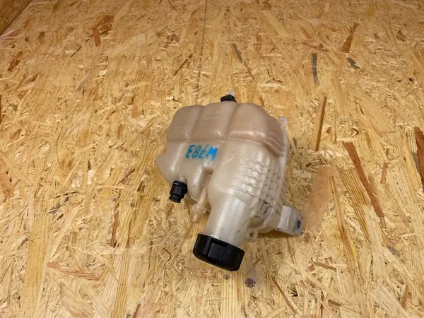 Tanque de expansão BMW F39 F40 F45 MINI F55 F56 F57 7617362 image 3