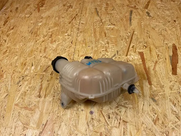 Tanque de expansão BMW F39 F40 F45 MINI F55 F56 F57 7617362 image 4