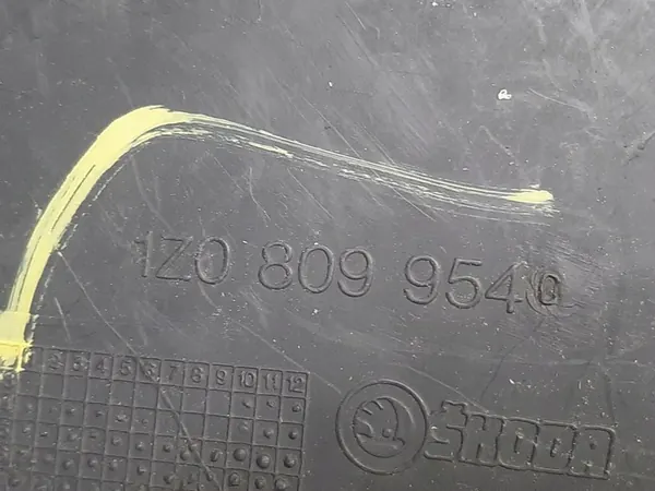 Skoda OE 1Z0809954C Wheel Arch image 4