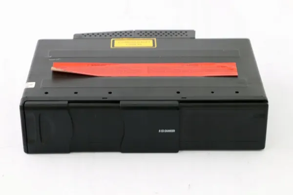 Trocador CD 6 discos BMW OEM 9143439 para E81/E87/E90/E91/E92 image 2