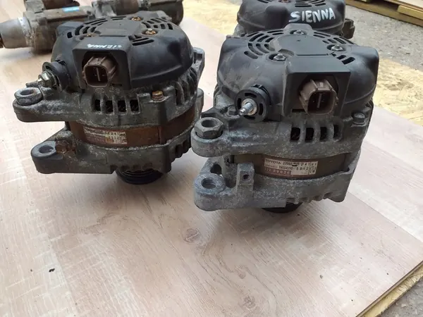 TOYOTA SIENNA 3.5 V6 Vaihtovirtageneraattori image 2