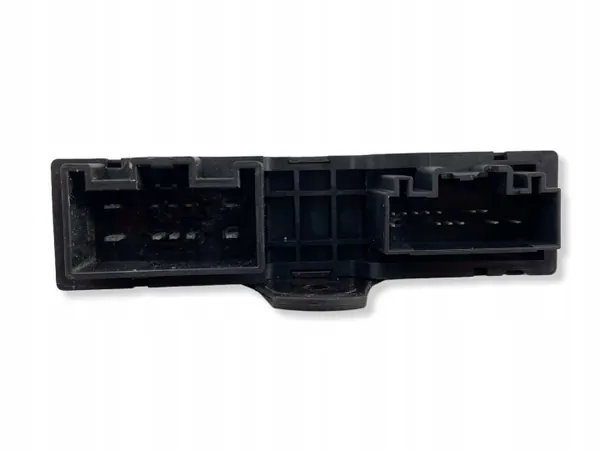 Volvo XC40 2020 takaluukun ohjausmoduuli OEM 32214768 image 4