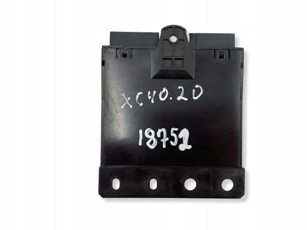 Volvo XC40 2020 takaluukun ohjausmoduuli OEM 32214768 image 5