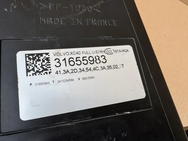 Volvo XC40 II Full LED Oikea Etuvalo image 6