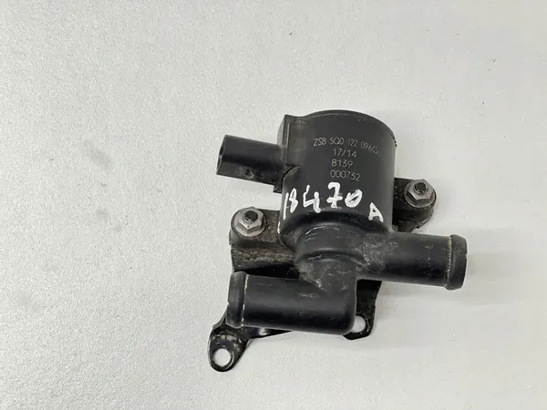 Vattencirkulationspump Skoda Octavia Mk3 2016 5Q0906457A image 6