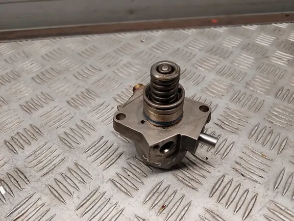 Kraftstoffpumpen Audi Q7 4M 3.0 TFSI 245kw 06E127026F image 5