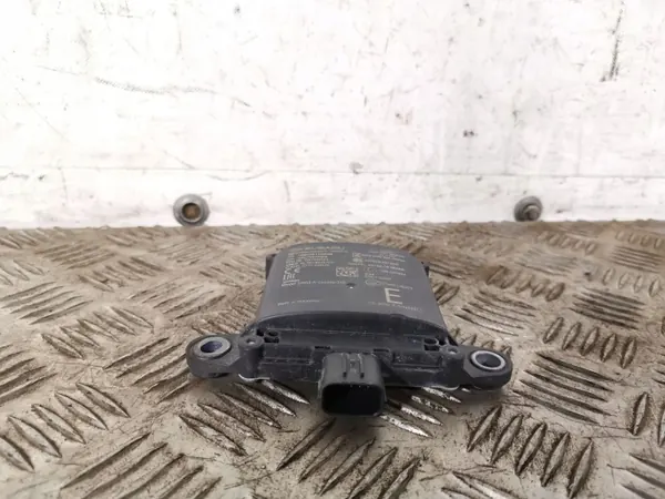 Subaru Forester sokean kulman moduuli OEM 87611SJ001 image 3