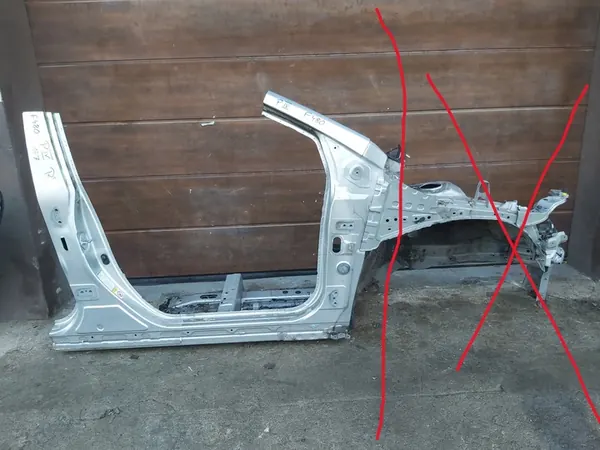 Pilier A B droit Toyota Prius IV OEM image 2