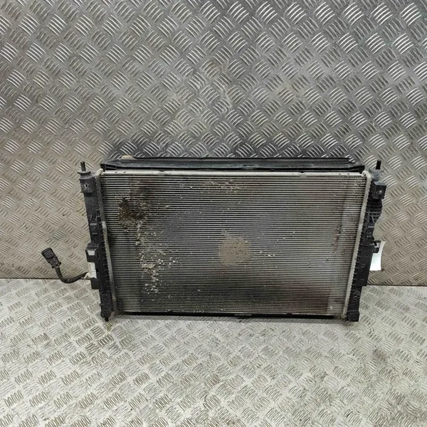 Pieza refrigeración OEM 9806313880 Peugeot 5008 II 1.5L image 2
