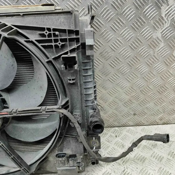 Pieza refrigeración OEM 9806313880 Peugeot 5008 II 1.5L image 6