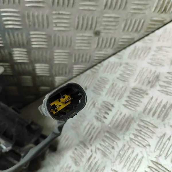 Pieza refrigeración OEM 9806313880 Peugeot 5008 II 1.5L image 7