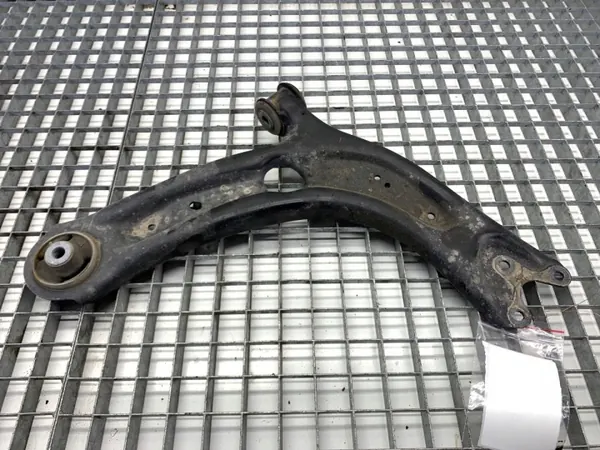 Right Front Control Arm VW Passat B8 Sedan OEM 3Q0407154B image 2