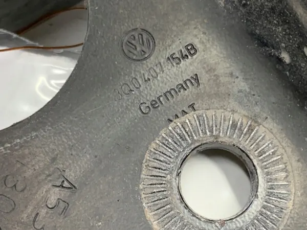 Right Front Control Arm VW Passat B8 Sedan OEM 3Q0407154B image 4