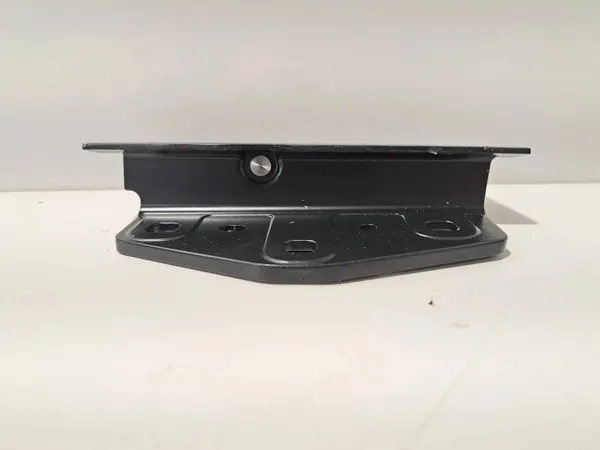 BMW M8 Cabrio taklås OEM 7181732 Höger sida image 3