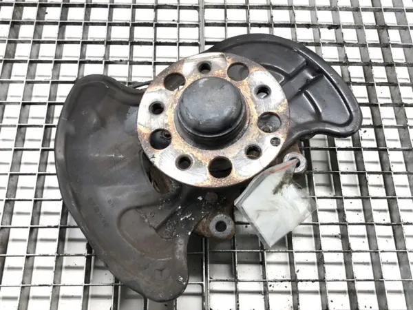 Höger framknä OEM A2044202544 Mercedes W204 image 2