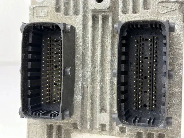 Contrôleur de Moteur Fiat 500 1.2 5SF9.MS image 4