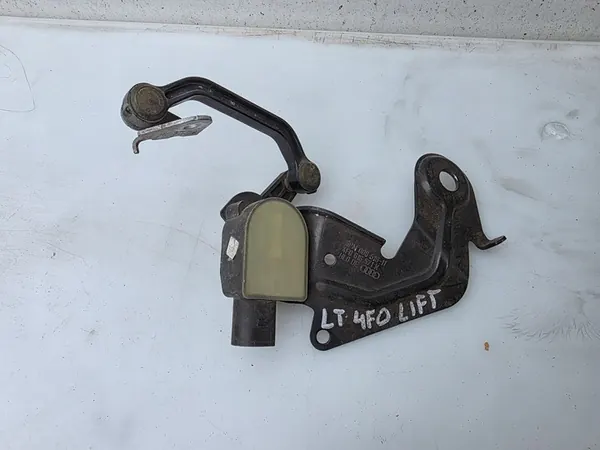 Sensor de nível traseiro esquerdo Audi A6 Allroad C6 image 2