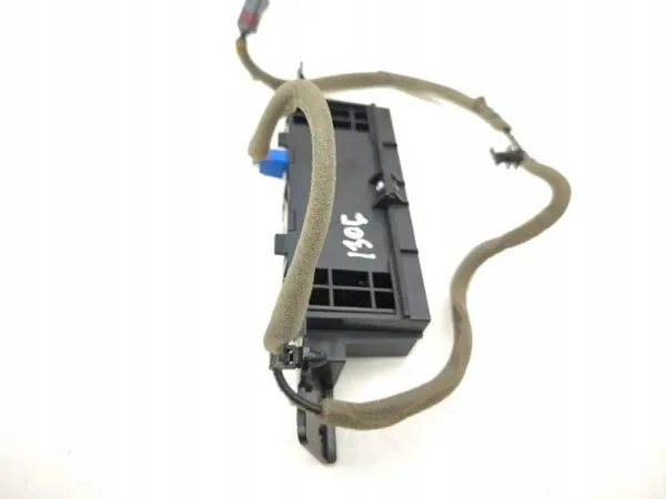 Amplificador antena Hyundai Tucson OEM 96240N7050 image 4