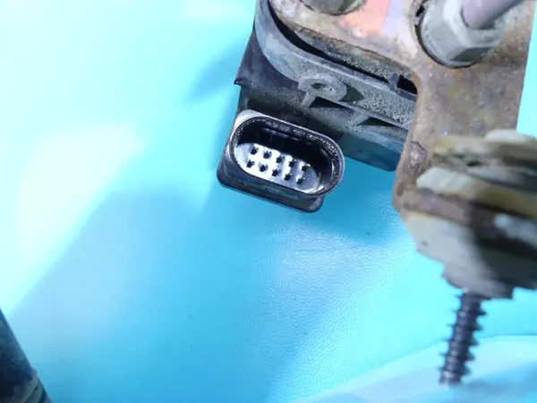 Fjädringsdistributör Porsche Panamera I 970 image 3