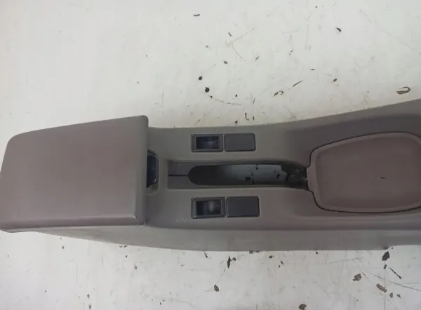 Mitteltunnel Nissan Primera OEM 96935-2F910 image 4