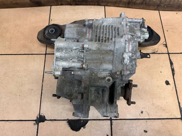 Différentiel arrière OEM 8209048020 pour Toyota RAV4 image 2